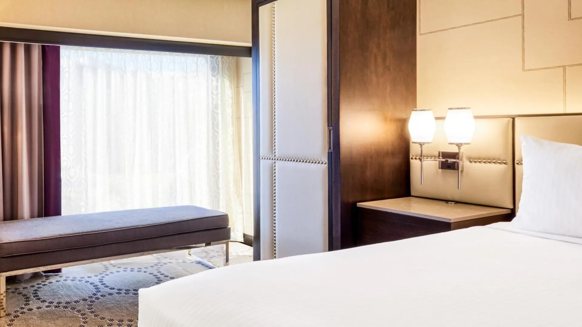 Harrah'S Las Vegas Hotel & Casino Resort