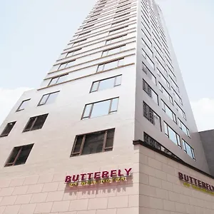 Butterfly On Wellington, Hotel Hongkong