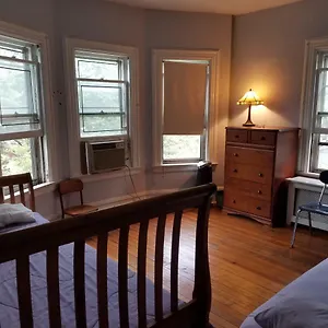  Privatunterkunft Sid's Victorian Oasis USA